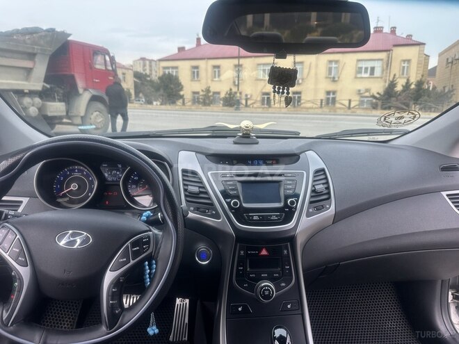 Hyundai Elantra 2015, 242,000 km - 1.8 l - Bakı