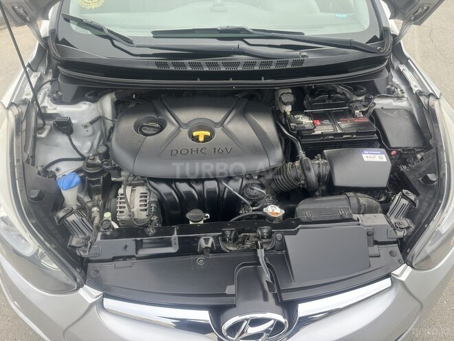 Hyundai Elantra 2015, 242,000 km - 1.8 l - Bakı