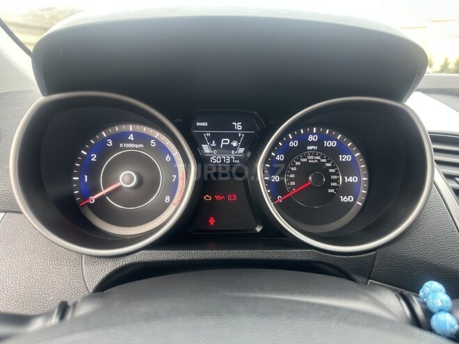 Hyundai Elantra 2015, 242,000 km - 1.8 l - Bakı