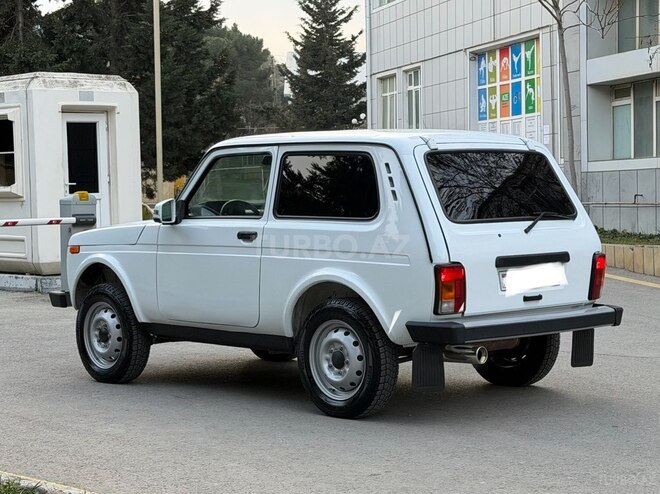 LADA (VAZ) Niva-10