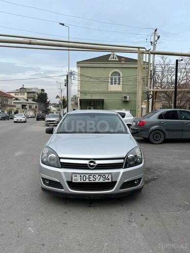Opel Astra 2004, 240,000 km - 1.4 l - Bakı