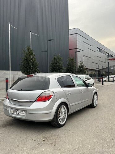 Opel Astra 2004, 240,000 km - 1.4 l - Bakı