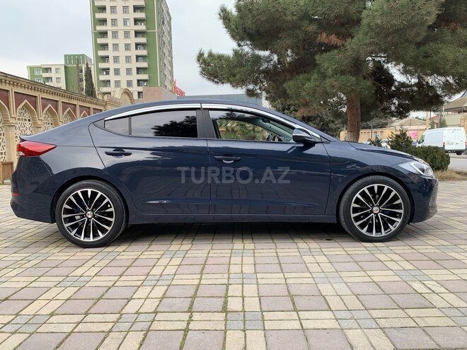 Hyundai Avante 2016, 227,000 km - 1.6 l - Bakı