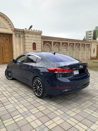 Hyundai Avante 2016, 227,000 km - 1.6 l - Bakı