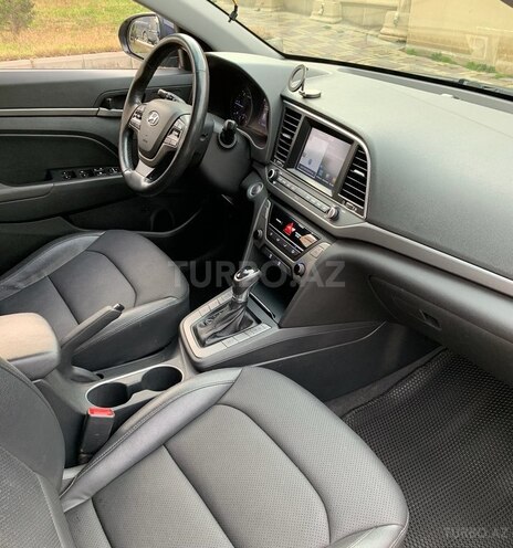Hyundai Avante 2016, 227,000 km - 1.6 l - Bakı