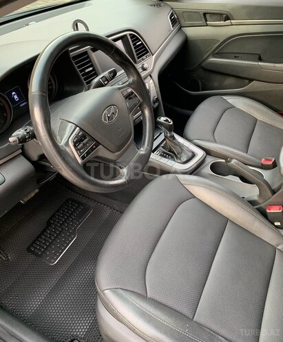 Hyundai Avante 2016, 227,000 km - 1.6 l - Bakı