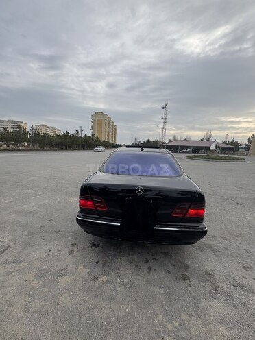 Mercedes E 320 2000, 273,000 km - 3.2 l - Bakı