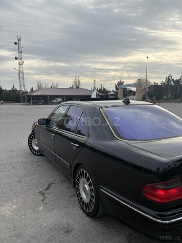 Mercedes E 320 2000, 273,000 km - 3.2 l - Bakı