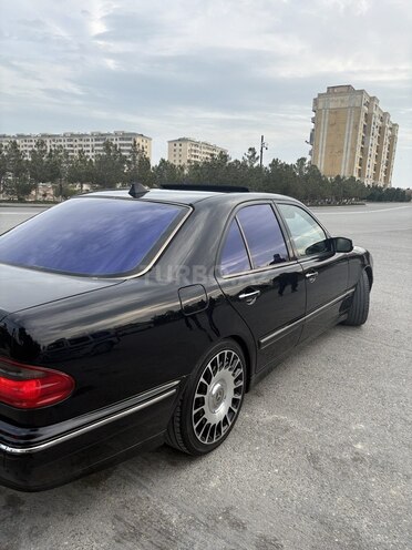 Mercedes E 320 2000, 273,000 km - 3.2 l - Bakı
