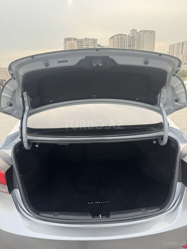Hyundai Elantra 2015, 173,004 km - 1.8 л - Bakı