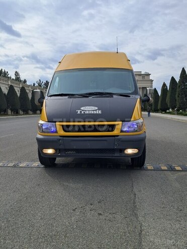 Ford Transit 2000, 218,345 km - 2.4 л - Göygöl