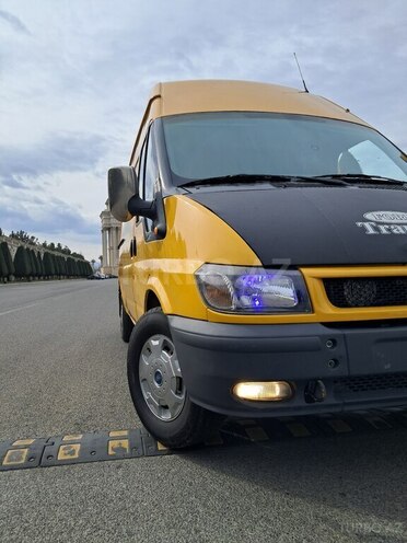 Ford Transit 2000, 218,345 km - 2.4 л - Göygöl
