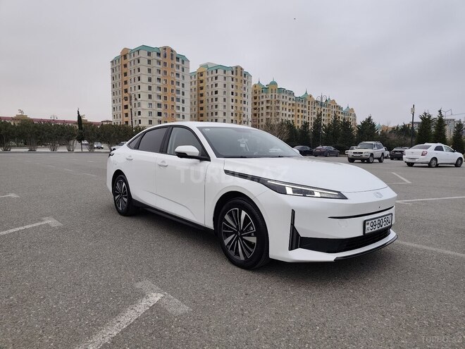 Changan Qiyuan A05 2025, 20,000 km - 1.5 л - Bakı