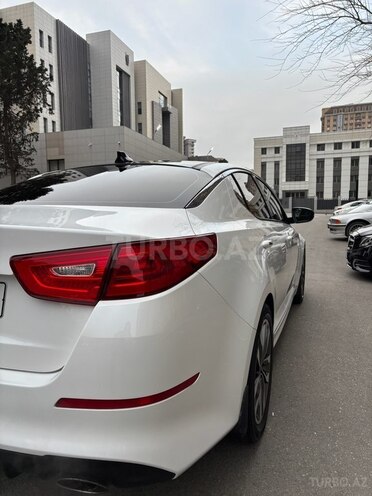 Kia Optima-3