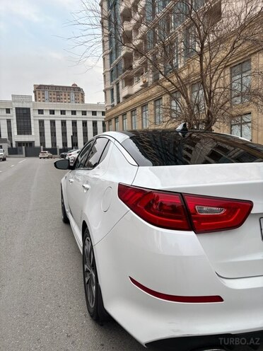 Kia Optima-4