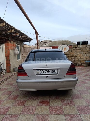 Mercedes C 180 1999, 300,000 km - 1.8 l - Bakı