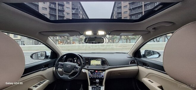 Hyundai Elantra 2017, 89,000 km - 2.0 l - Bakı