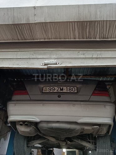 Mercedes C 180 1999, 300,000 km - 1.8 l - Bakı