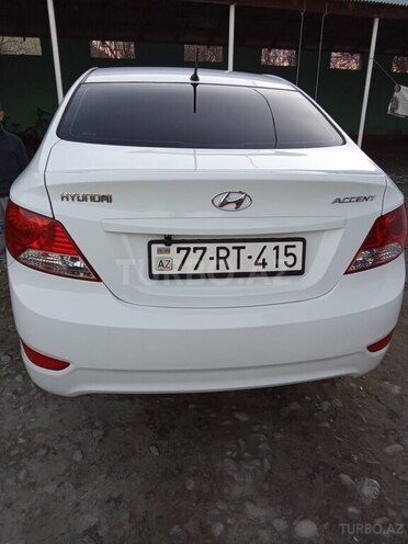 Hyundai Accent 2014, 218,000 km - 1.6 l - Ucar