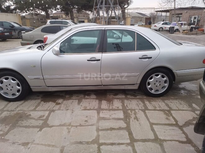 Mercedes E 230 1995, 500,000 km - 2.3 l - Bakı