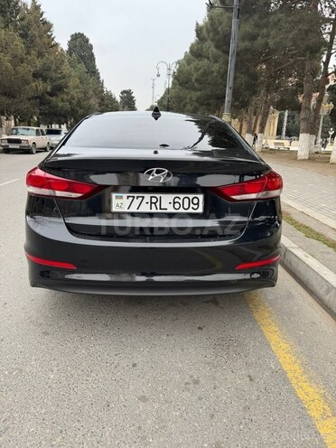 Hyundai Elantra 2018, 260,714 km - 2.0 л - Xırdalan