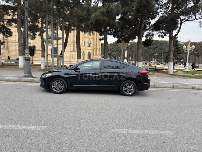 Hyundai Elantra 2018, 260,714 km - 2.0 л - Xırdalan