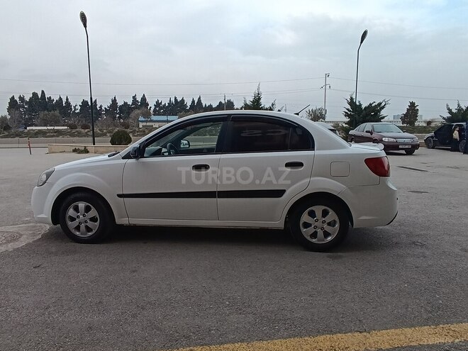 Kia Rio 2010, 370,000 km - 1.4 l - Bakı
