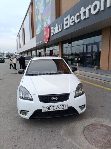 Kia Rio 2010, 370,000 km - 1.4 l - Bakı