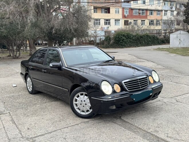 Mercedes E 320 2001, 356,000 km - 3.2 l - Sumqayıt