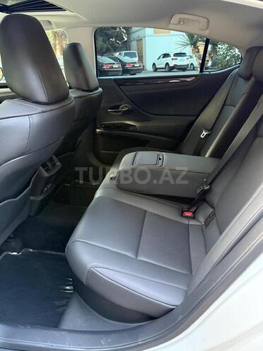 Lexus ES 300h 2021, 47,000 km - 2.5 l - Bakı