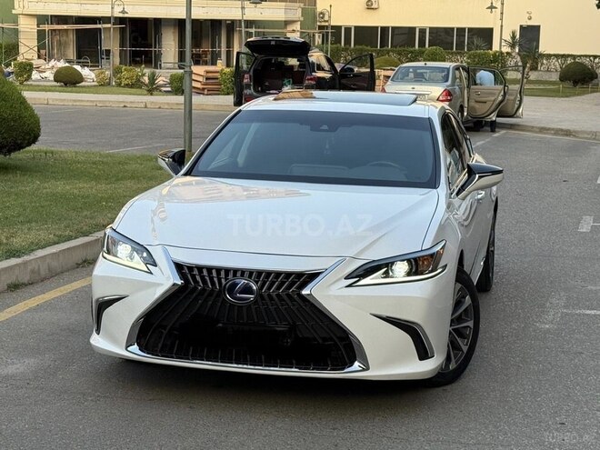 Lexus ES 300h 2021, 47,000 km - 2.5 l - Bakı