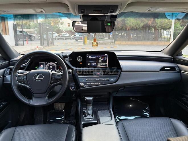 Lexus ES 300h 2021, 47,000 km - 2.5 l - Bakı