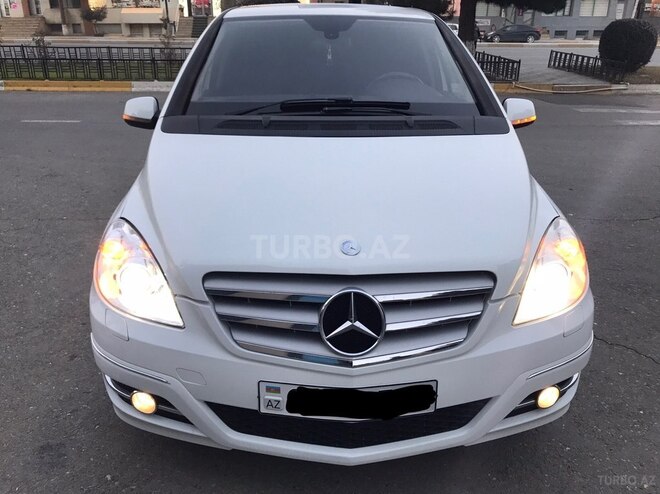 Mercedes B 170 2009, 196,000 km - 1.7 l - Sumqayıt