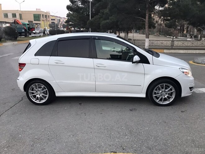 Mercedes B 170 2009, 196,000 km - 1.7 l - Sumqayıt