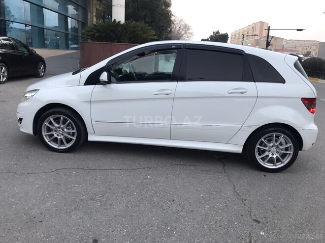 Mercedes B 170 2009, 196,000 km - 1.7 l - Sumqayıt