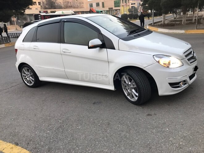 Mercedes B 170 2009, 196,000 km - 1.7 l - Sumqayıt