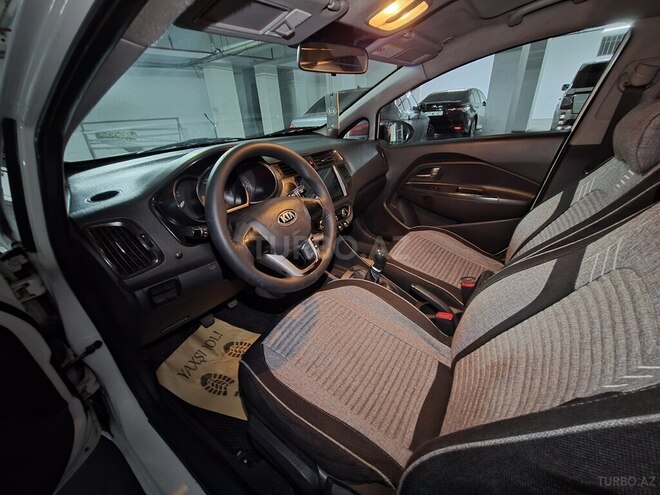 Kia Rio 2013, 330,000 km - 1.4 l - Bakı