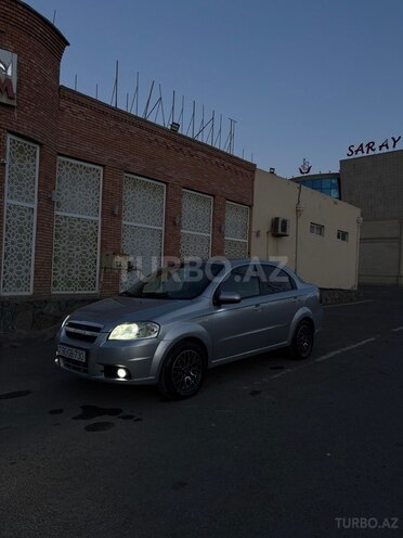 Chevrolet Aveo-3