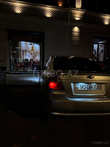 Chevrolet Aveo-8