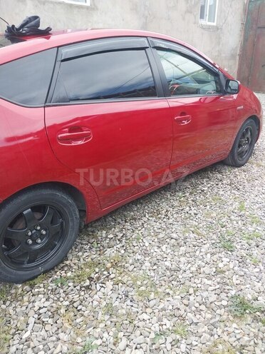 Toyota Prius-4