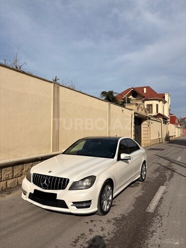 Mercedes C 250 2014, 167,000 km - 1.8 л - Bakı