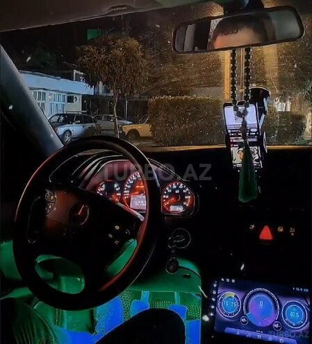 Mercedes E 200-14