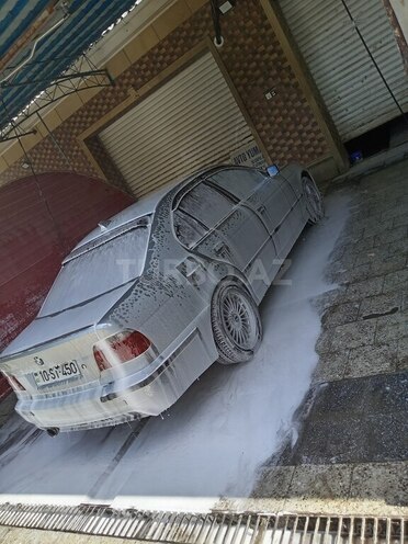 BMW 528 2001, 310,729 km - 2.8 l - Şirvan