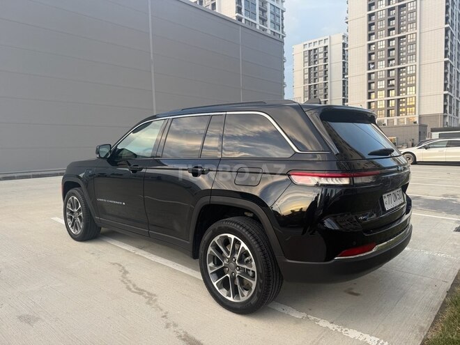 Jeep Grand Cherokee-5