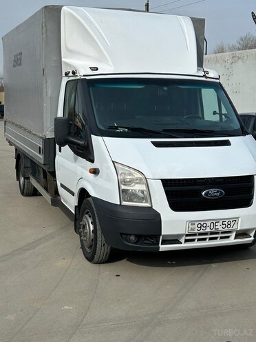 Ford Transit-1