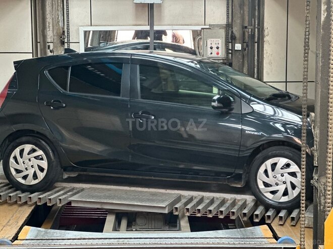 Toyota Aqua 2015, 216,000 km - 1.5 l - Bakı