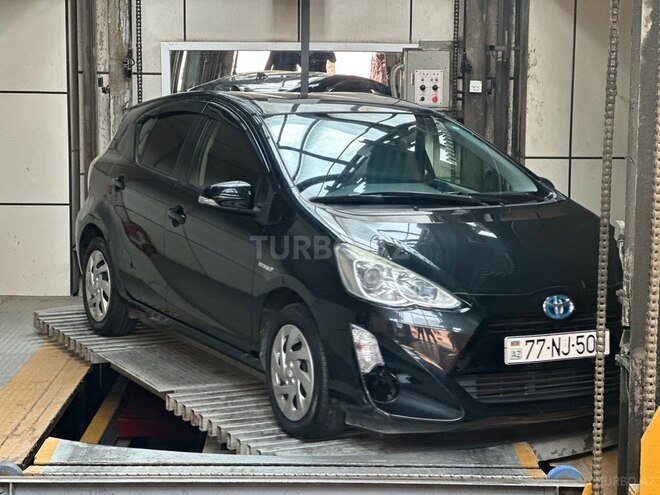 Toyota Aqua 2015, 216,000 km - 1.5 l - Bakı
