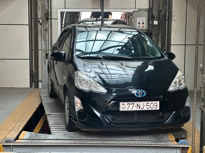 Toyota Aqua 2015, 216,000 km - 1.5 l - Bakı