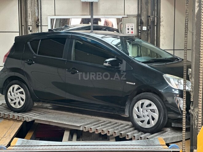 Toyota Aqua 2015, 216,000 km - 1.5 l - Bakı