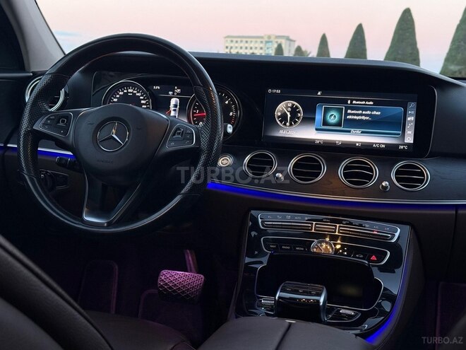 Mercedes E 220 d 2017, 207,605 km - 2.0 l - Bakı